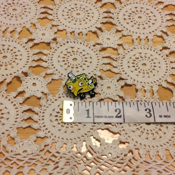 Cute Sponge Bob Pin, new jewelry item - Picture 2 of 3